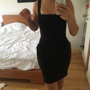 L’agence Little Black Dress